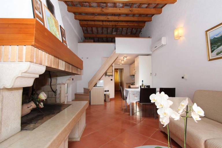 VILLA BURIC One-Bedroom Apartment with Terrace 1 — photo 2
