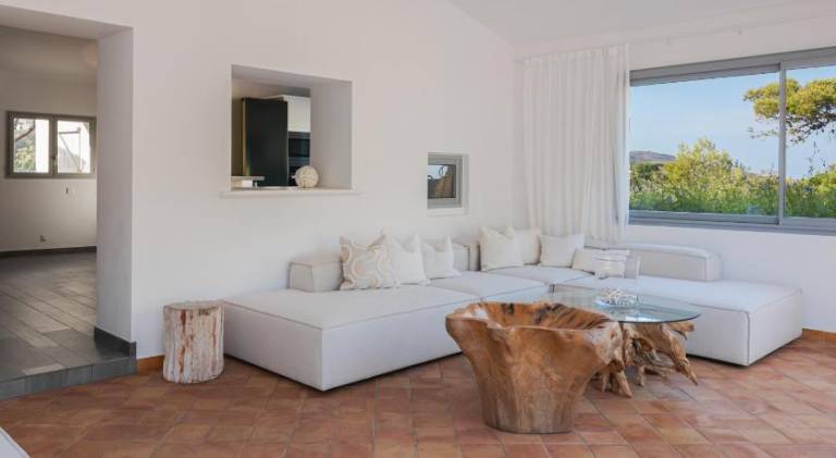 Fully equipped villa with barbeque, yard & private pool | Beach nearby | Pets are welcome — photo 3