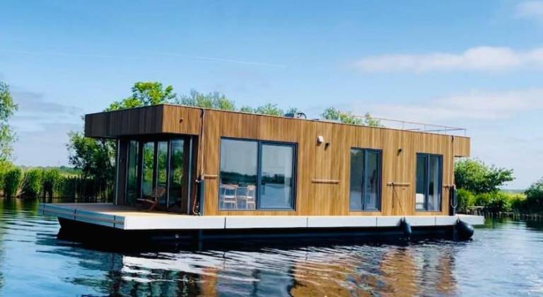 51 m² Hausboot