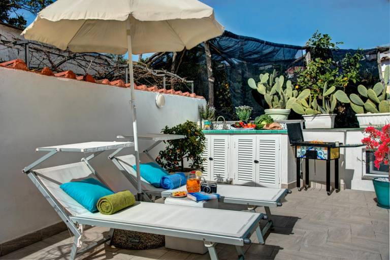Beautiful bed & breakfast with yard, terrace & BBQ | Perfect for remote work | Pets allowed — photo 3