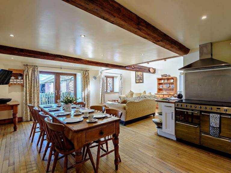 Cottage  Pilling