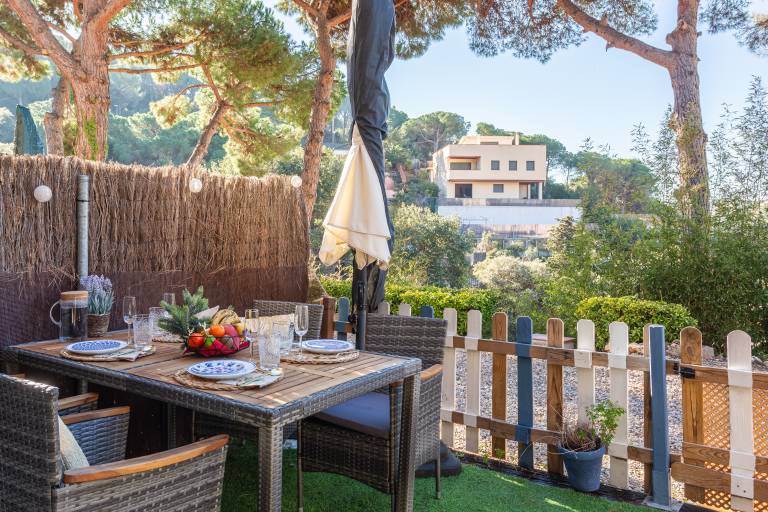 Apartment 'Loft Cala Canyelles' with Shared Pool, Wi-Fi and Air Conditioning — photo 2