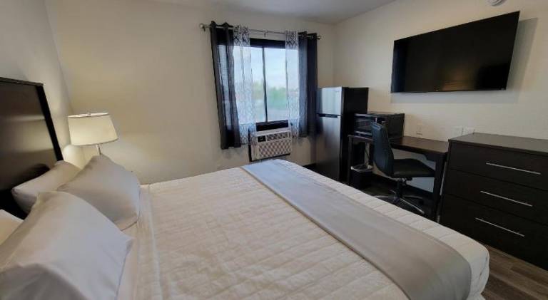 The Suite Inn Minot — photo 5