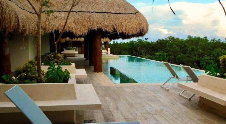 Apartment with pool & jacuzzi | Suitable for remote work | Pets are welcome — photo 2