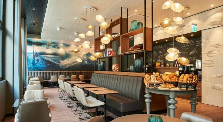 Motel One Zurich — photo 3