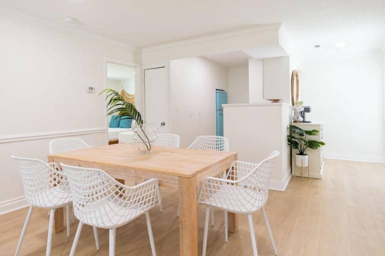Serviced apartment with pool | Close to the beach | Pet-friendly — photo 4