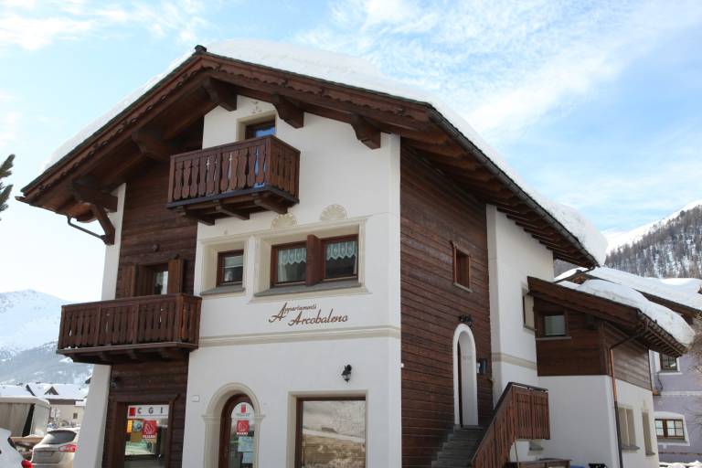 Holiday Apartment "Arcobaleno Bianco" with Mountain View, Wi-Fi & Garden — photo 2