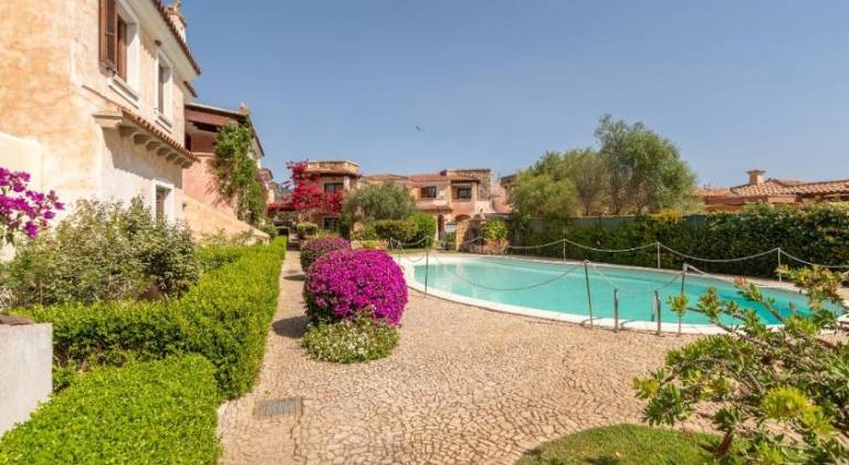 Charming holiday apartment with pool | Beach nearby | Pets allowed in Olbia