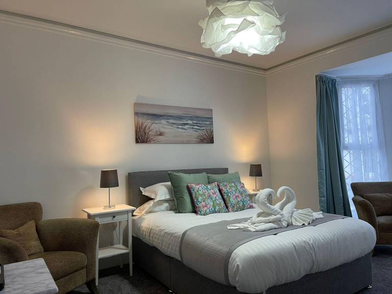 Tintagel Arms Bed and Breakfast — photo 2