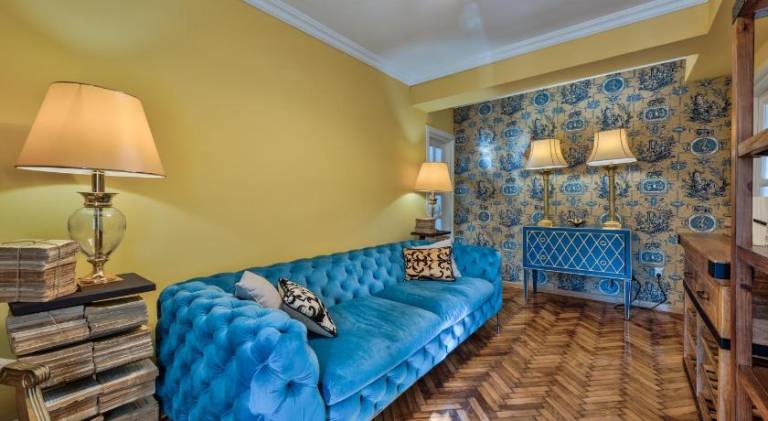 Lovely holiday apartment with hot tub | Next to Romanian Athenaeum | Pets are welcome in Bucharest