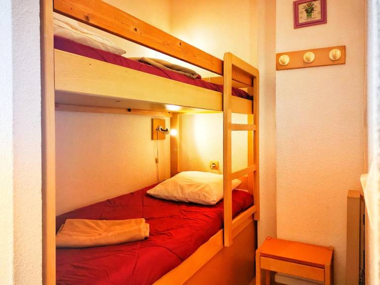 Studio with 1 room for 4 persons — photo 3