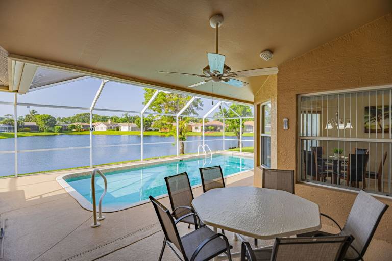 House Naples