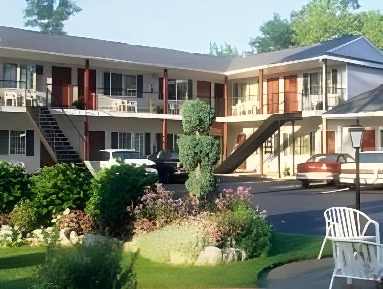 The Sierra Motel in Traverse City, MI