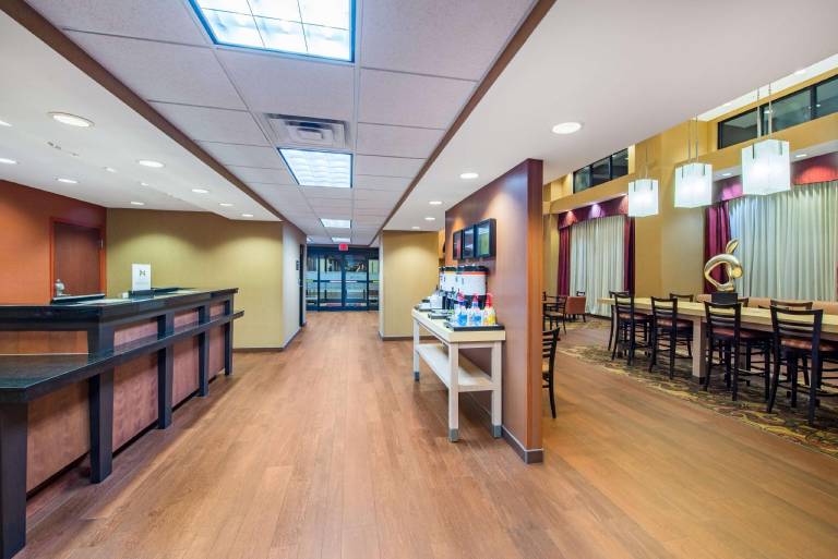 Hampton Inn & Suites Oklahoma City-South — photo 3