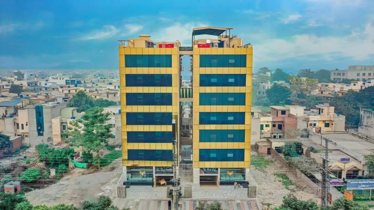 The Rich Hotel & Apartments