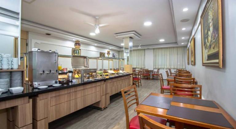 Hotel Golden Park Curitiba By Nacional Inn — photo 3