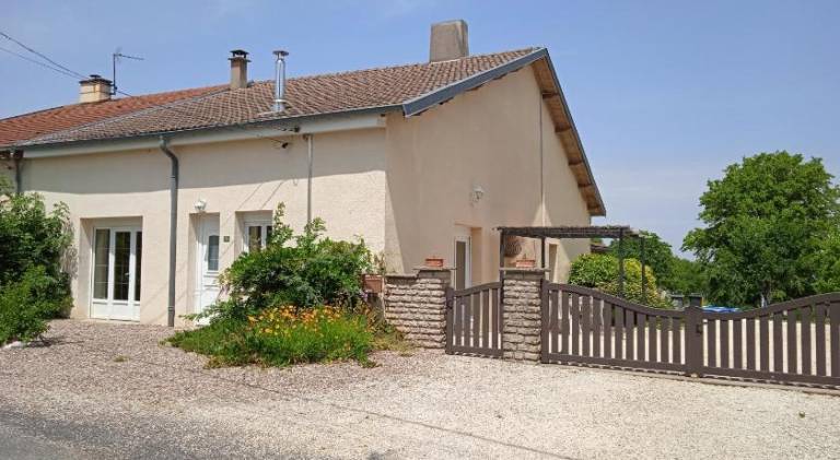 House with pool | Pets allowed in Vesoul