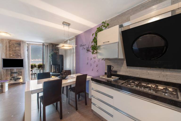 Ferienwohnung mit Hund inLezzeno, Comer See  f&uuml;r max. 4 Personen