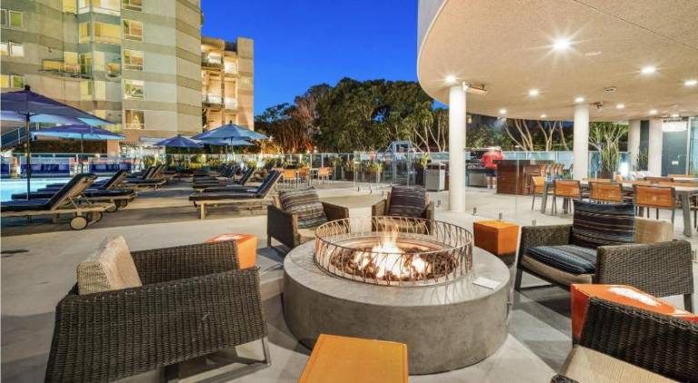 Rental apartment with jacuzzi & pool — photo 4
