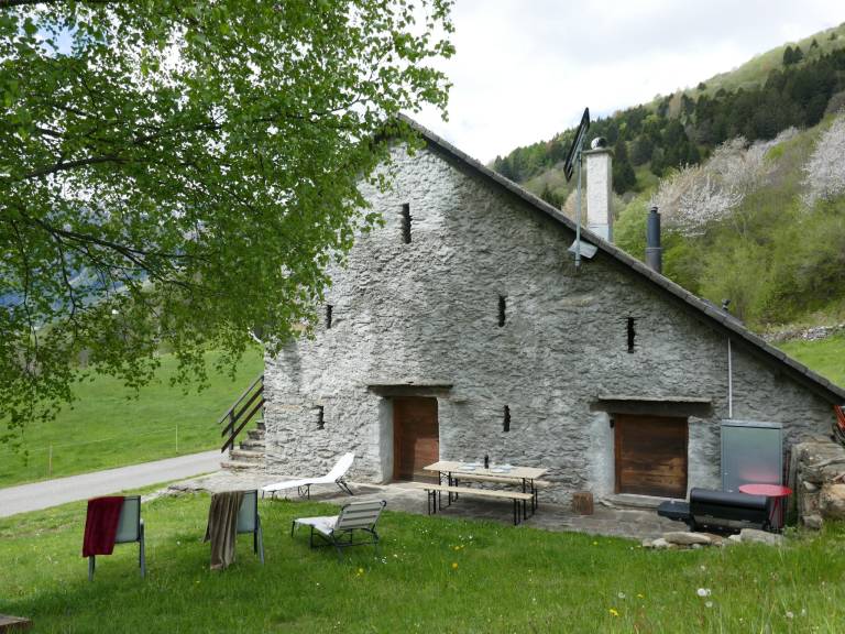 Ferienhaus in Acquarossa, Ponto Valentino für max. 4 Gäste