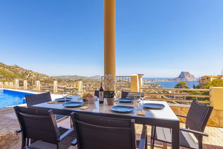 Fully equipped villa with private pool, terrace & yard | Pet-friendly — photo 3