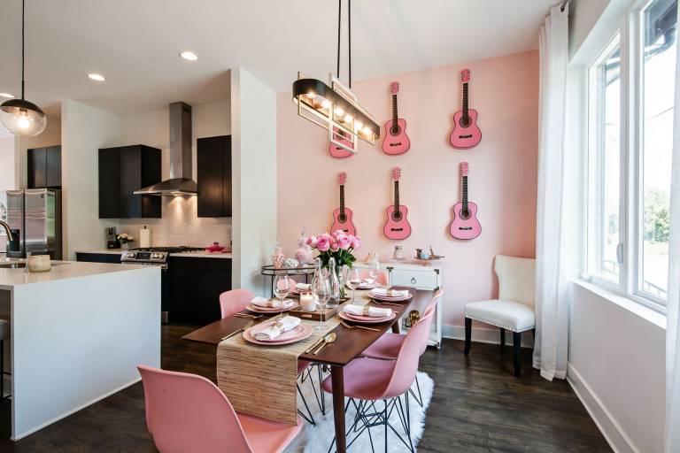 Family-oriented house with fast internet | Pets are welcome — photo 2