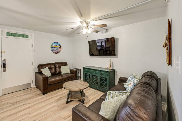 Steps to Maryland Beach! Condo w/ Furnished Patio — photo 4