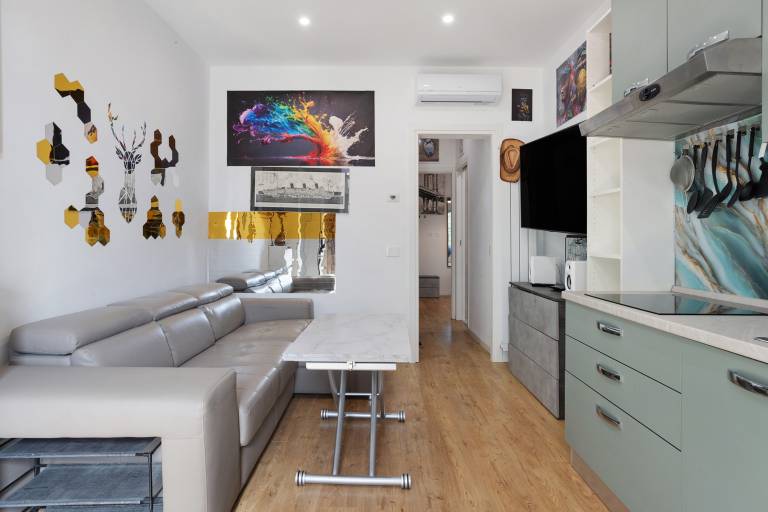 Fully equipped wonderful rental apartment with fast internet | City view | Perfect for remote work | Pet-friendly — photo 5