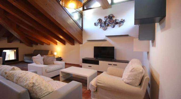 Rental apartment with 2 rooms for 6 persons — photo 2