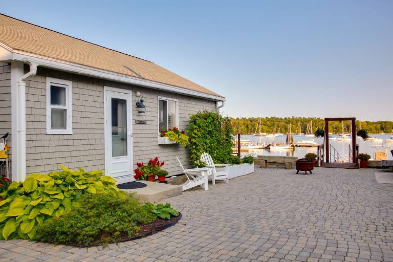 Cottage  Freeport