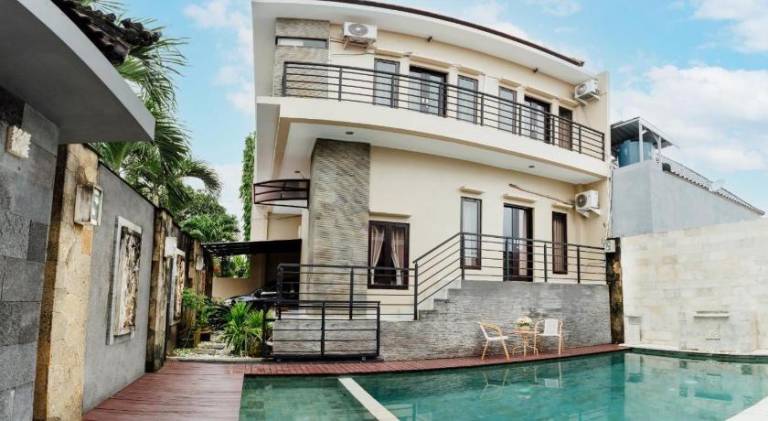 Villa with pool in Pecatu