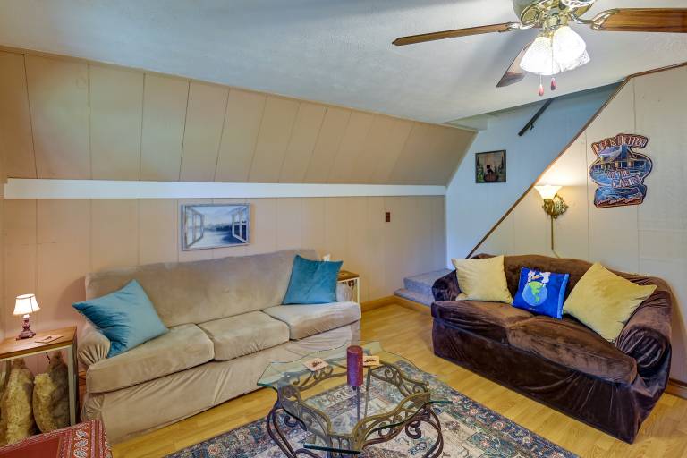 Dog-Friendly Home Rental  5 Mi to Cave Run Lake! — photo 4