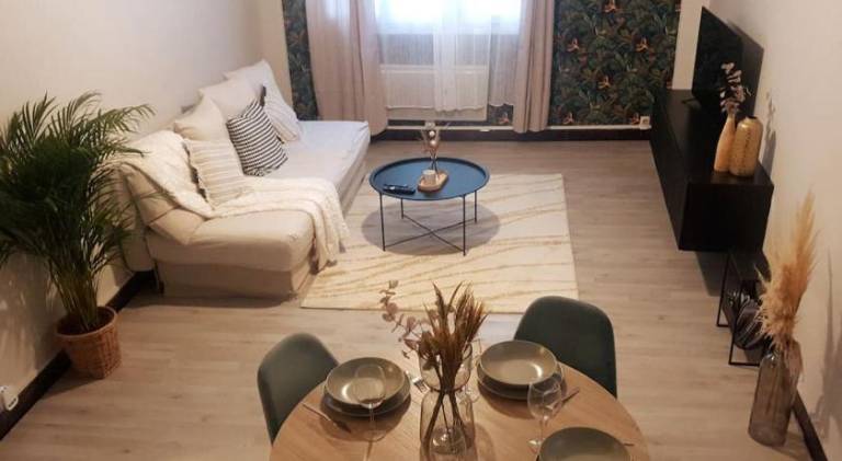 Holiday apartment | Next to Popes' Palace | Pet-friendly in Avignon