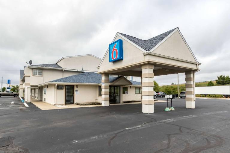 Motel 6 Crawfordsville, IN in Crawfordsville, IN