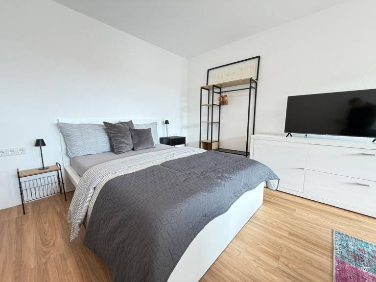 Modernes Apartment in Friedrichshafen mit Balkon, Aufzug und Parkplatz in Friedrichshafen