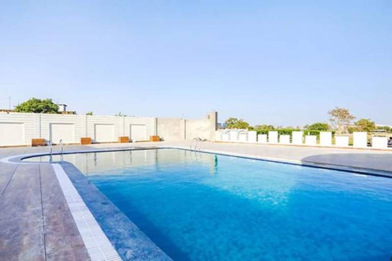 Fabhotel Prime Sm Resort