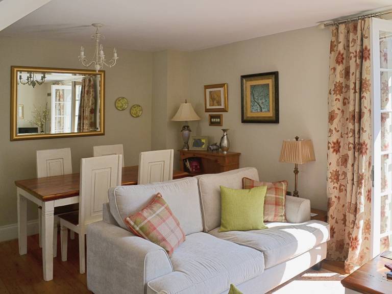 Family-friendly nice cottage with terrace | Next to the beach | Pets are welcome — photo 4