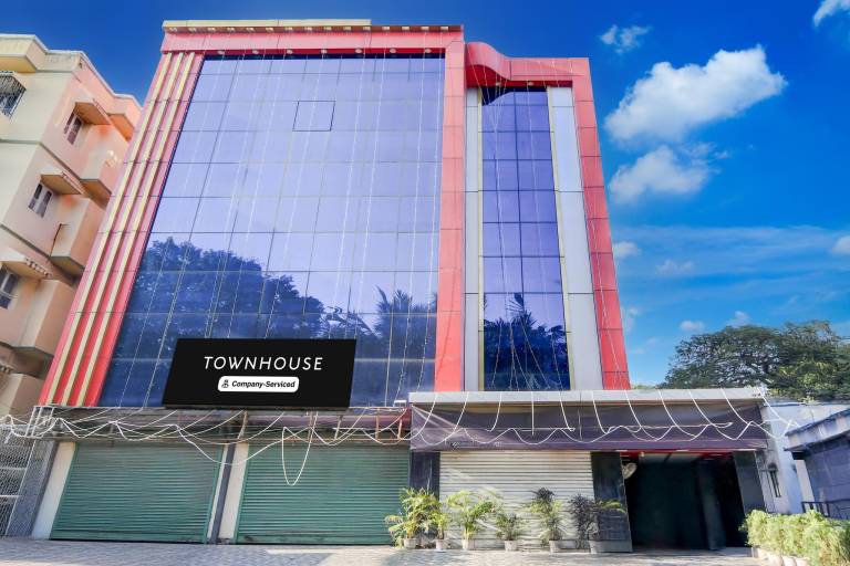 Townhouse Lake Town Clock Tower Formerly Crown Comfort