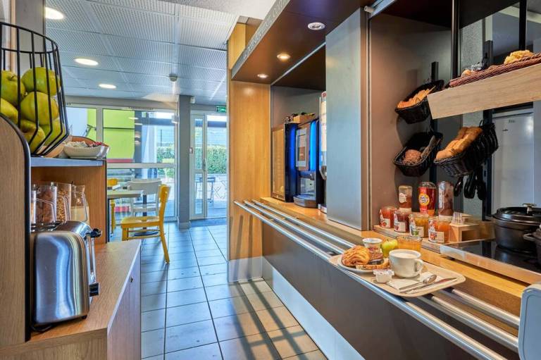 B&B HOTEL CAEN Sud