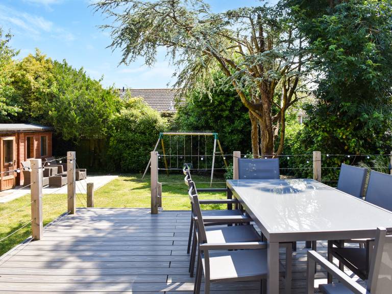 Child-friendly cottage with terrace, barbeque & garden | Dogs allowed — photo 3