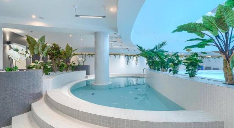 Hanza Tower CITY 22 Apartments SPA & POOL — photo 3