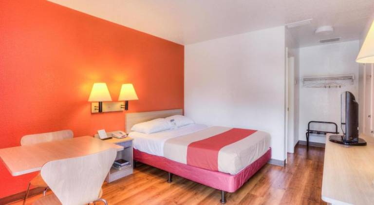 Motel 6 Tigard, OR - Portland South - Lake Oswego in Tigard, OR