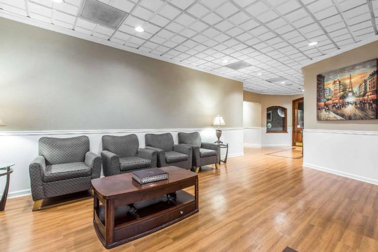 Quality Inn Midtown — photo 3