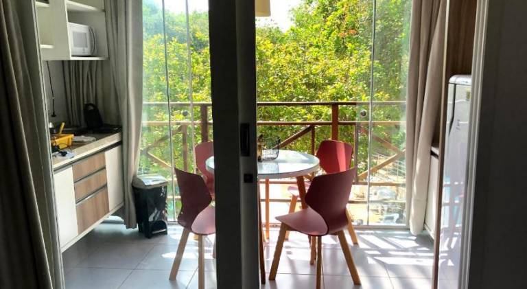 Serviced apartment with yard | Pet-friendly — photo 2