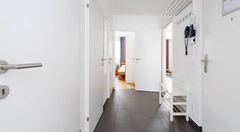 Rental apartment with patio & garden — photo 3