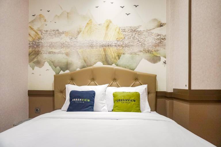 Urbanview Kencana Residence near Pakuwon Mall Surabaya
