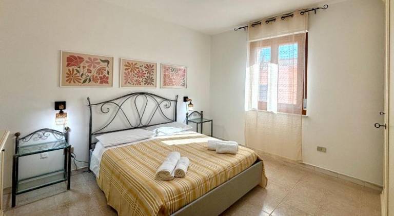 Holiday apartment with 2 rooms for 4 persons — photo 2