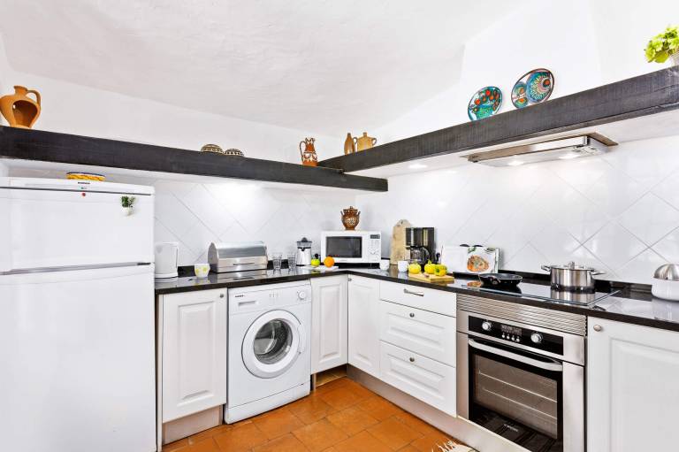 Villa Simão – 2 Bedroom Villa with Private Pool near Albufeira Beaches — photo 3