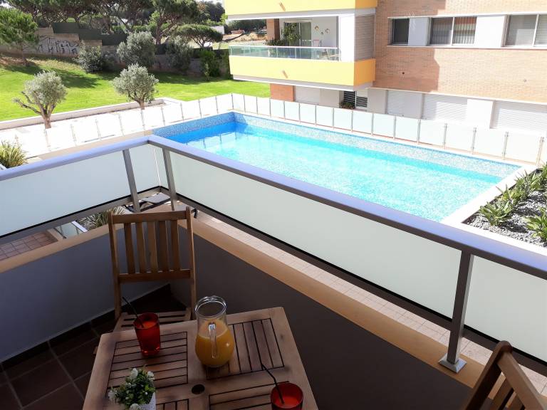 Apartment with pool — photo 5