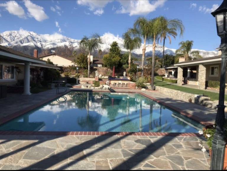 Bed and breakfast  Rancho Cucamonga